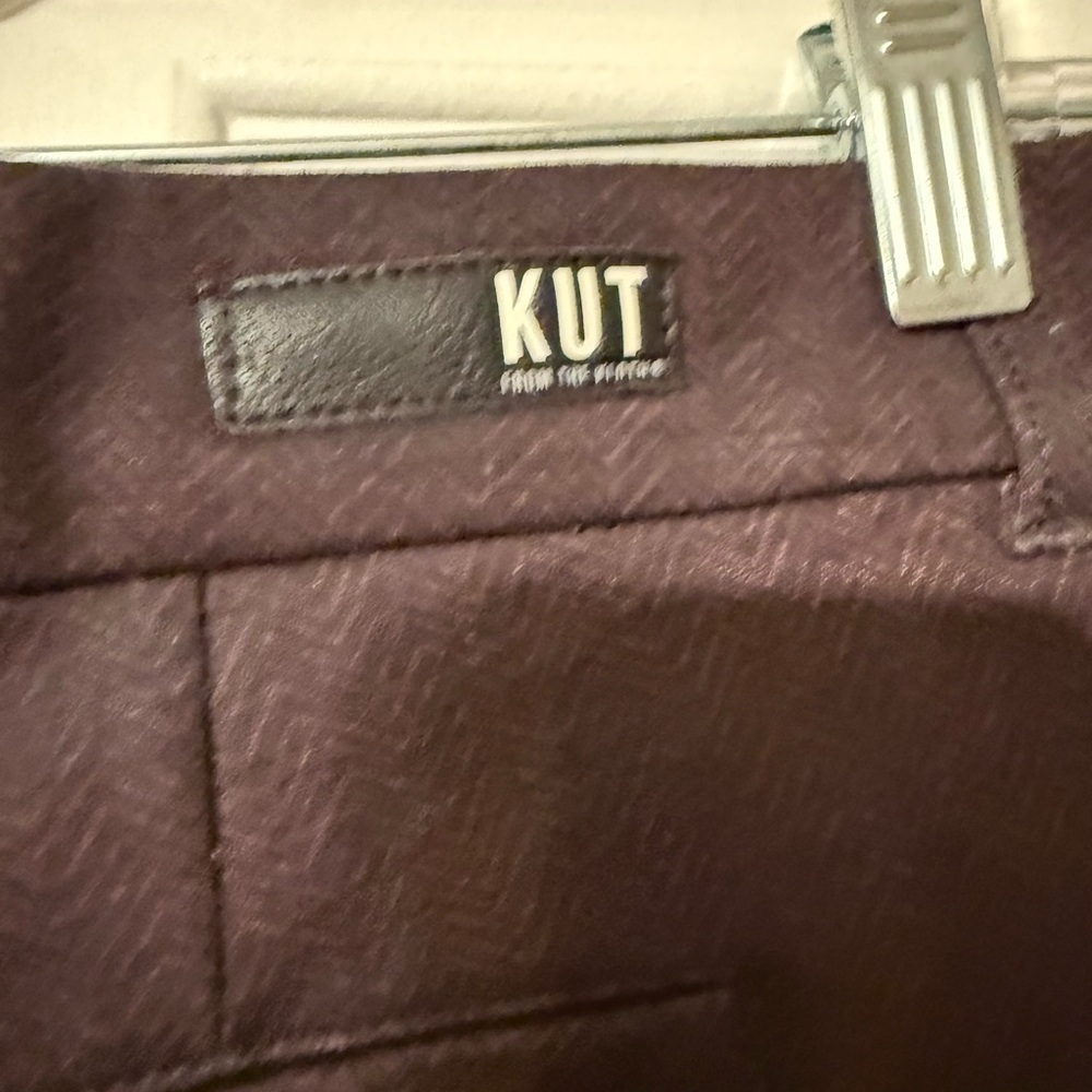 Kut from the Kloth Women's Skinny Pants - Picture 2 of 5